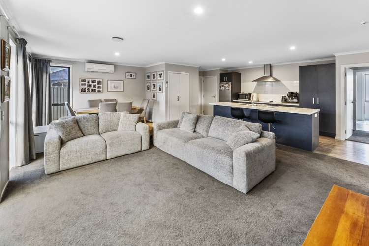 27 Youngberry Drive Richmond_6