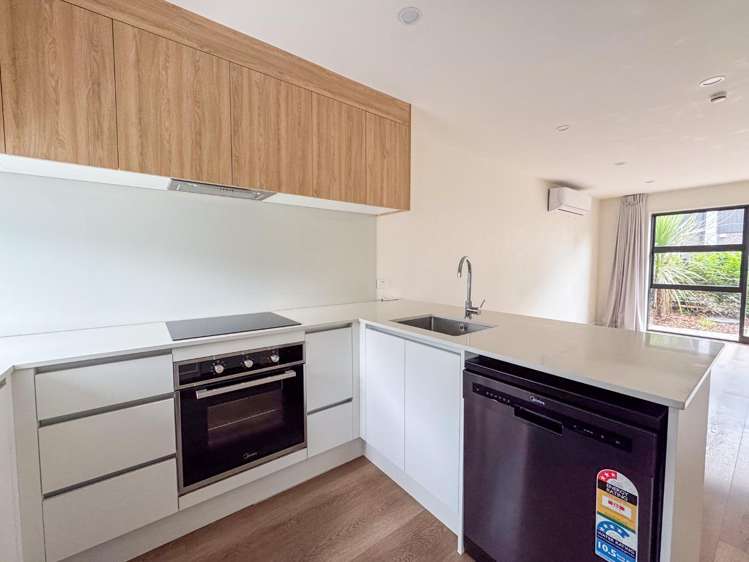 8/327 Glengarry Road 1665_5
