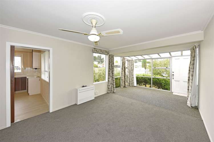 2/2 Loreto Place Hornby_5