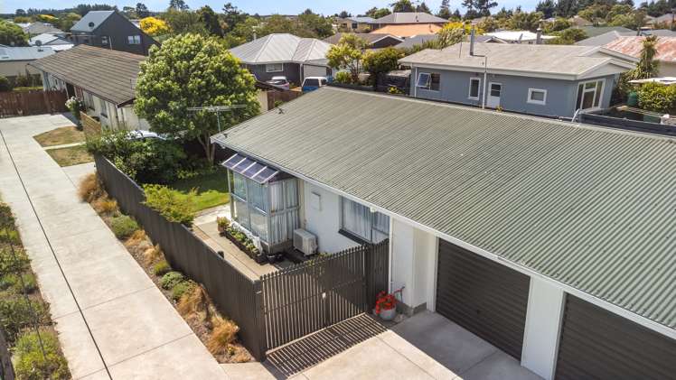 2/148 Beach Road North New Brighton_11