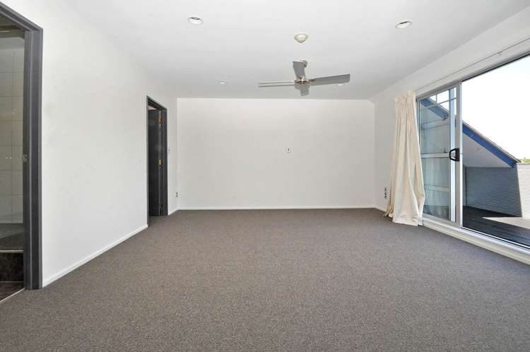 7/2 Atarangi Road Greenlane_13