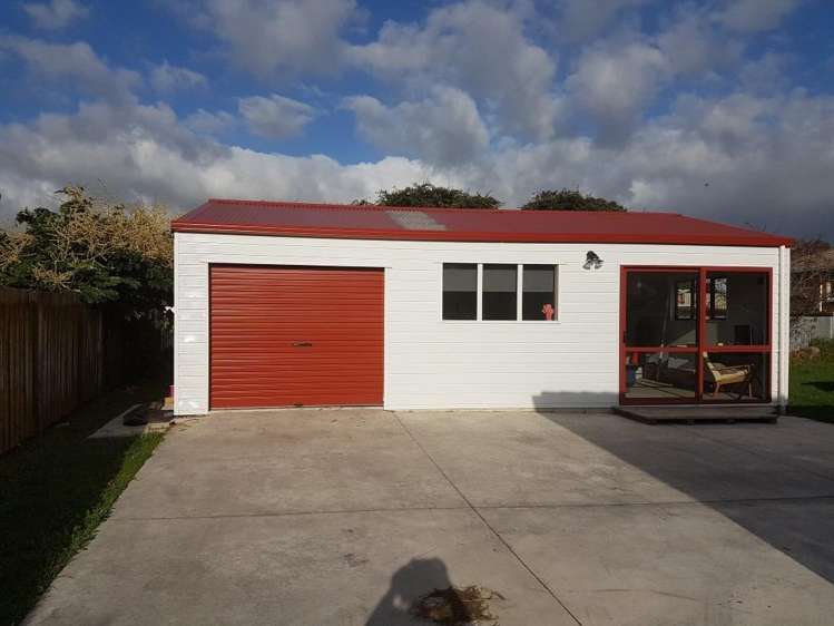 114 Links Avenue 11229_7