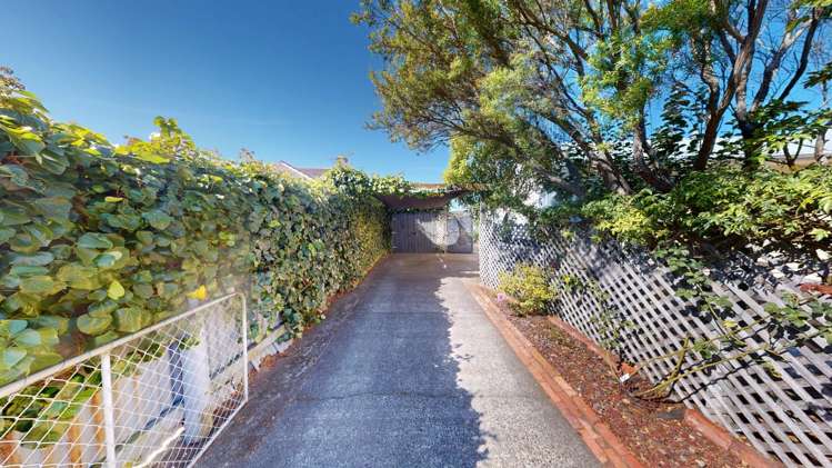 104 Gonville Avenue 1208_17