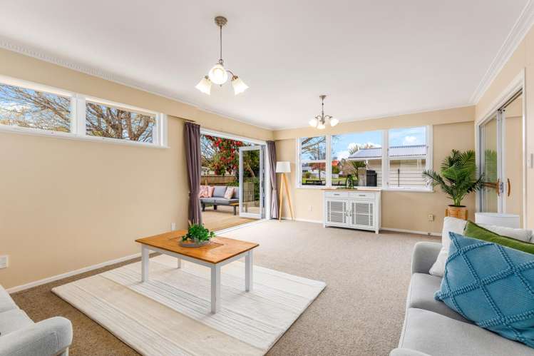 58 California Drive Totara Park_8