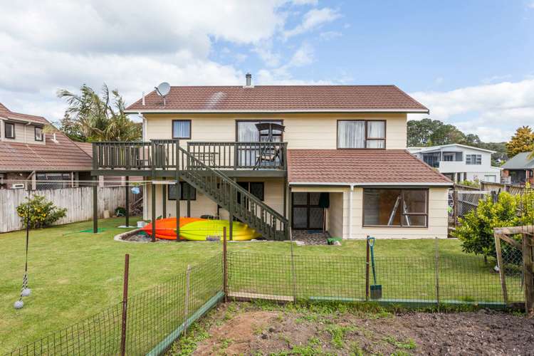 104 Awarua Place Whangamata_23