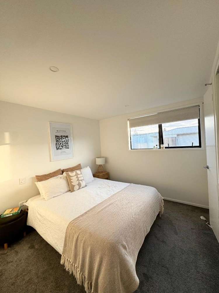 7/24 Yeovil Road Te Atatu Peninsula_4