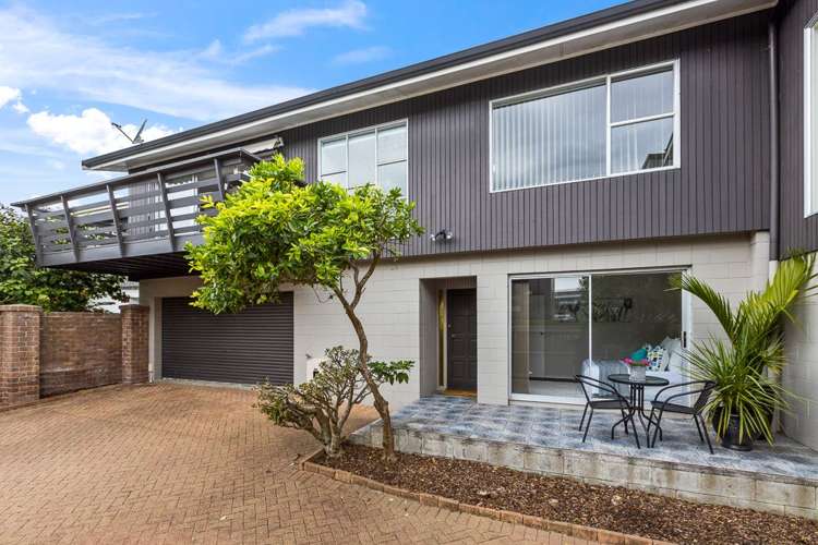 2/50a Taharoto Road Takapuna_18