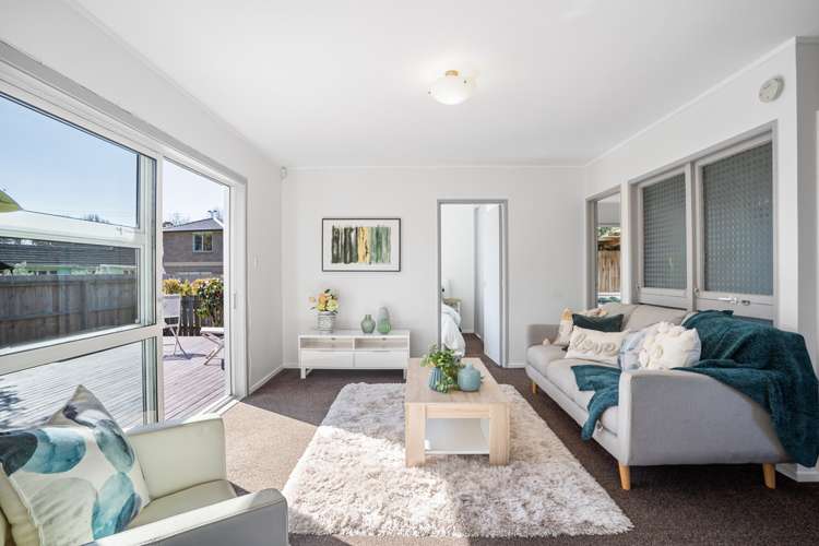 1/1 Golf Road New Lynn_5