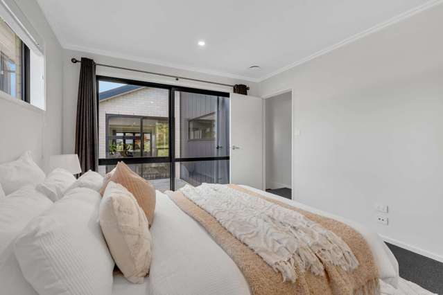 1b Hera Lane Pyes Pa_3