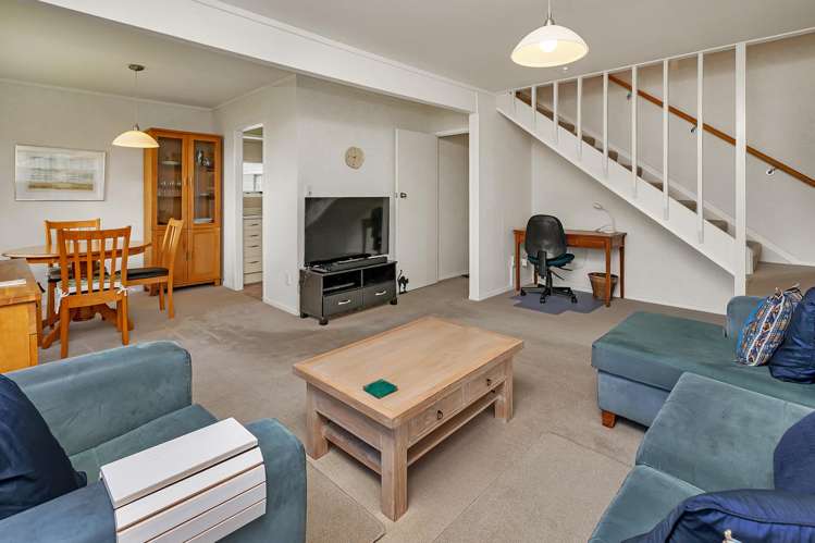 86B Paramount Parade Tikipunga_12