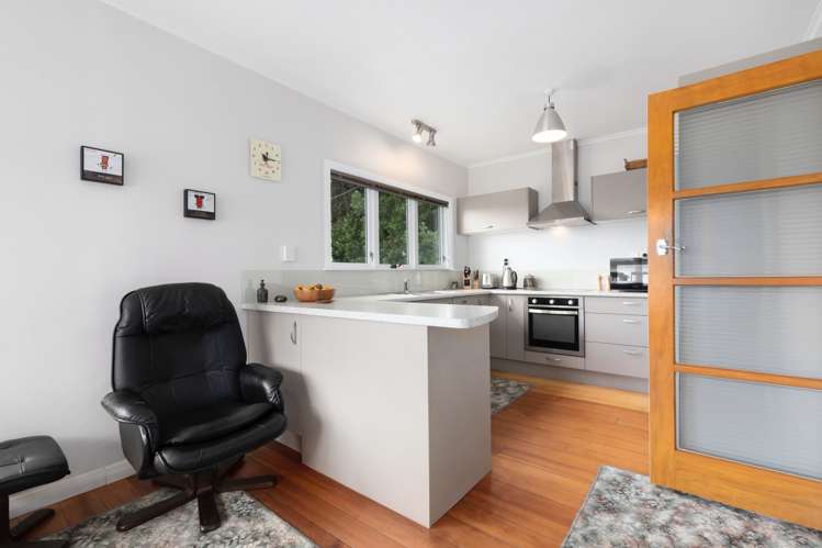 4 Mana View Road Paremata_8