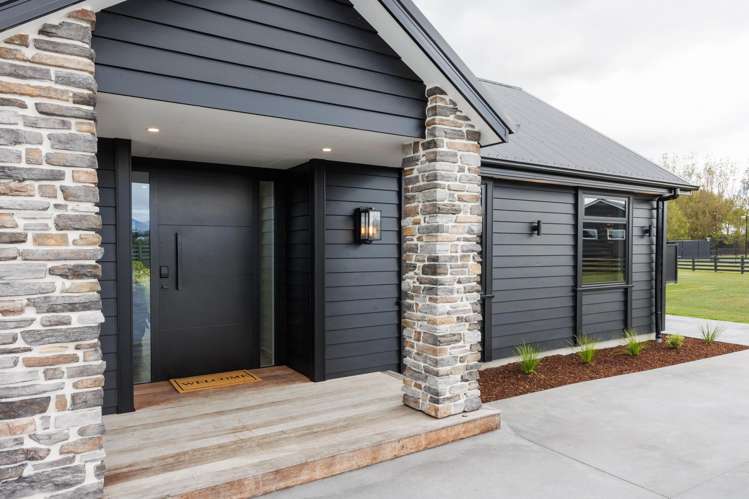 72 Hartwell Drive Kelvin Grove_10