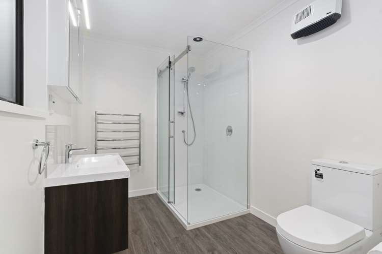 76 Barry Avenue Cromwell_11