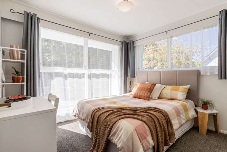 28 Fielding Crescent Farm Cove_24