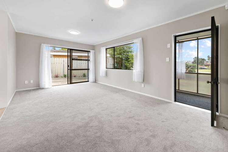 1/5 Annette Avenue Te Atatu South_3