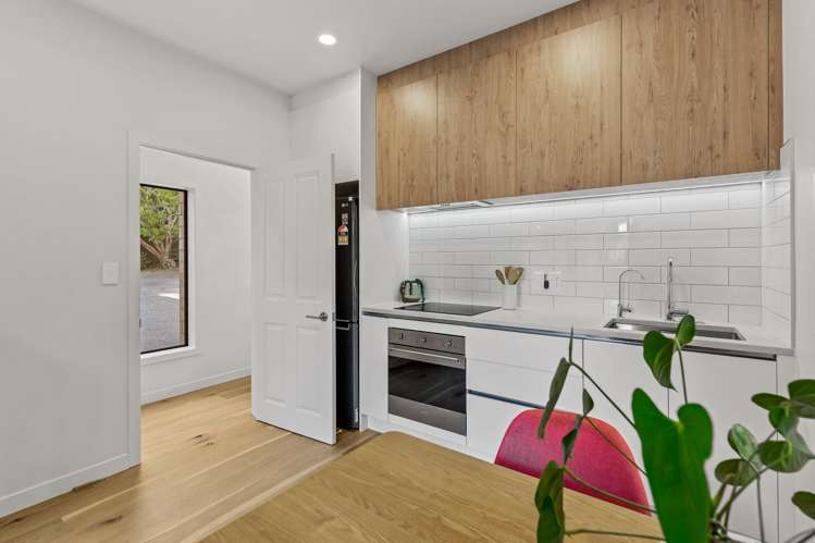 45 Chester Avenue Greenhithe_31