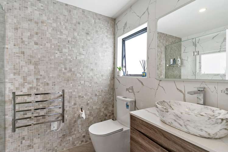 20 Henriette Place Totara Park_12