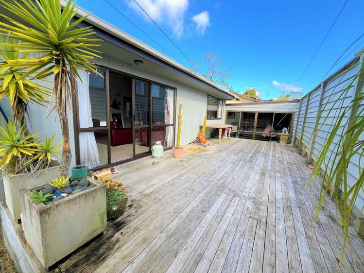 1/230 Henderson Valley Road Henderson_5