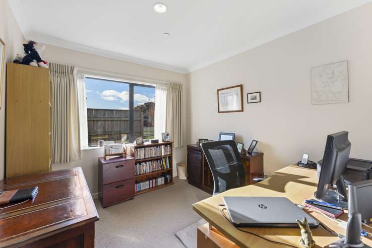 30 Ian Peter Way Otaki_14