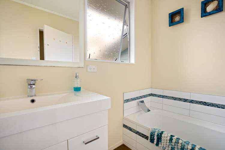 19 Walton Road Paraparaumu Beach_14