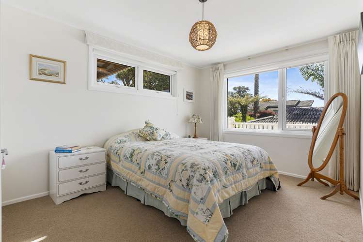 1/7 Colmar Road Mellons Bay_10