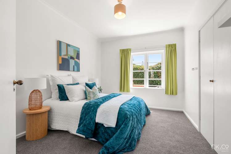 2 Sherwood Street Woburn_12