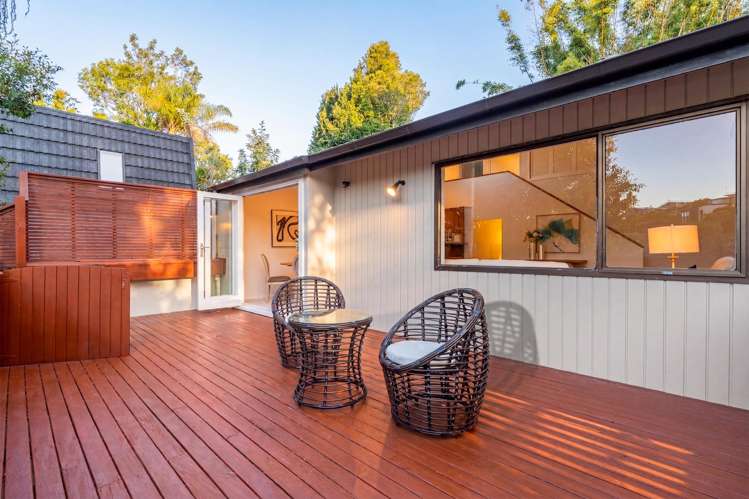 2/24 Wisteria Way Mairangi Bay_17