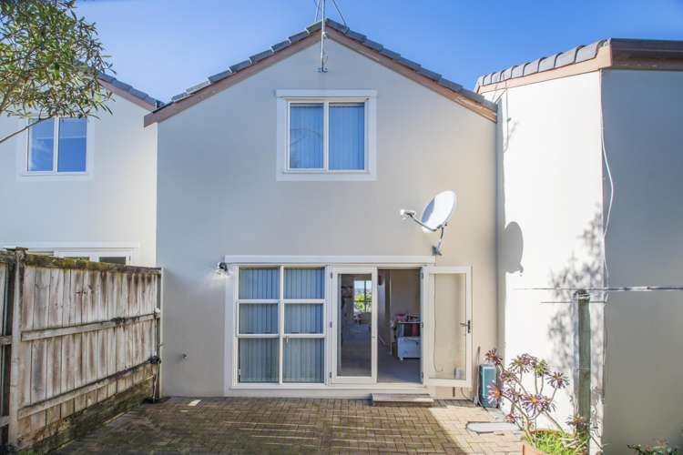 11/57 Gladstone Road Northcote_10