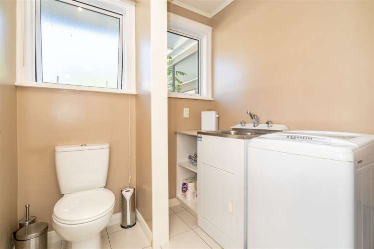1 Watkin Drive Karitane_17
