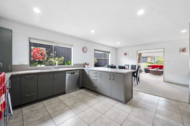 14 Gibbston Crescent Flat Bush_4