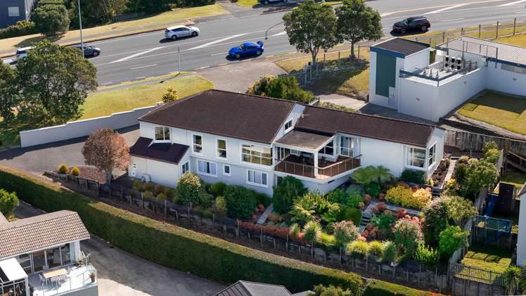 495 & 495A East Coast Road Murrays Bay_31