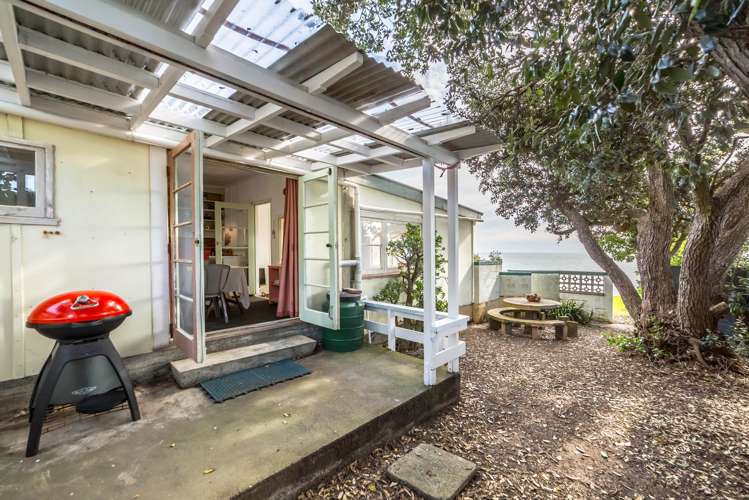 1598 Cape Palliser Road Cape Palliser_8