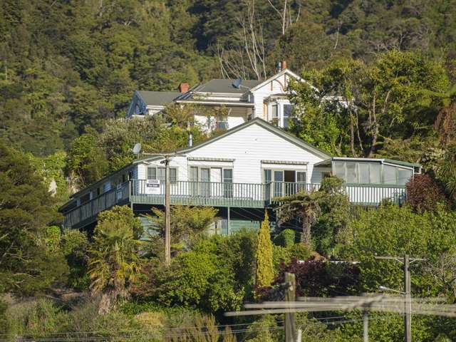 12 Broadway Picton_2