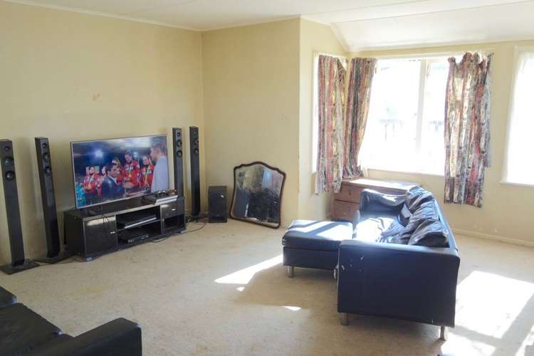 27 Tennyson Road Enderley_5