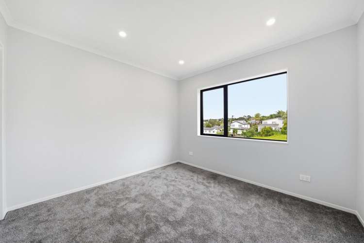 9 Eastglen Road Glen Eden_21