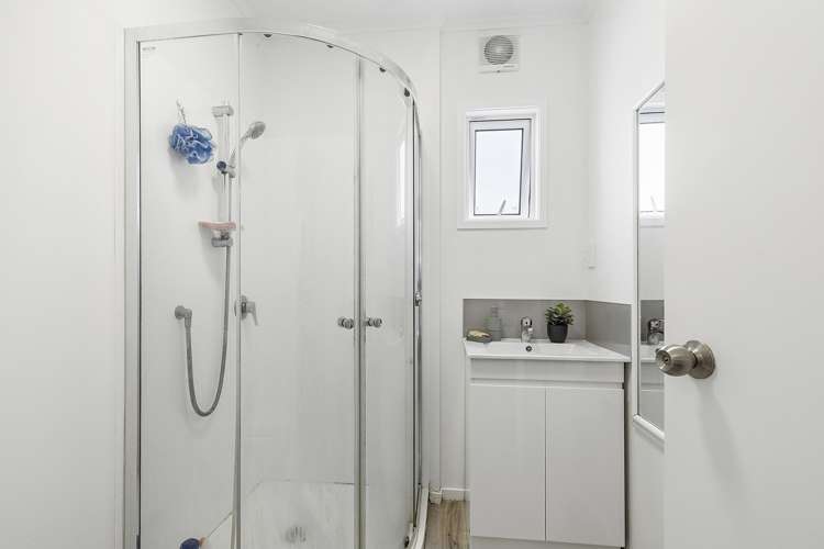 2/102 Endeavour Street Lyall Bay_12