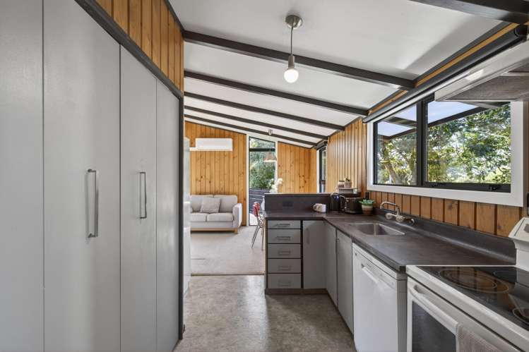 41 Takiroa Street Urenui_13