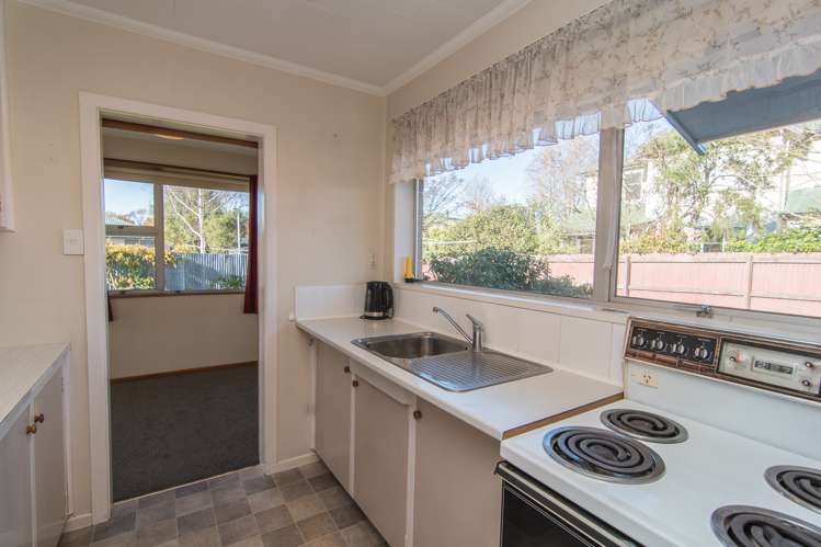 2/216 King Street Temuka_7