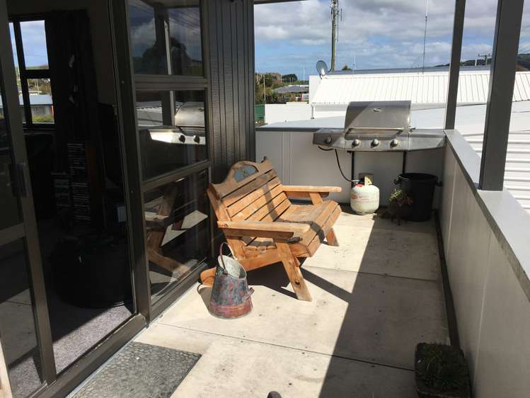 9 Waikawa Road Owaka_17