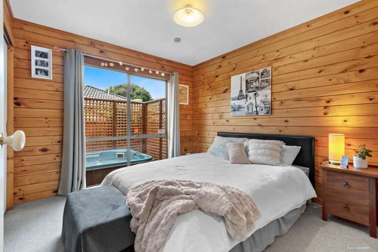 7 Prestwick Place Wattle Downs_12