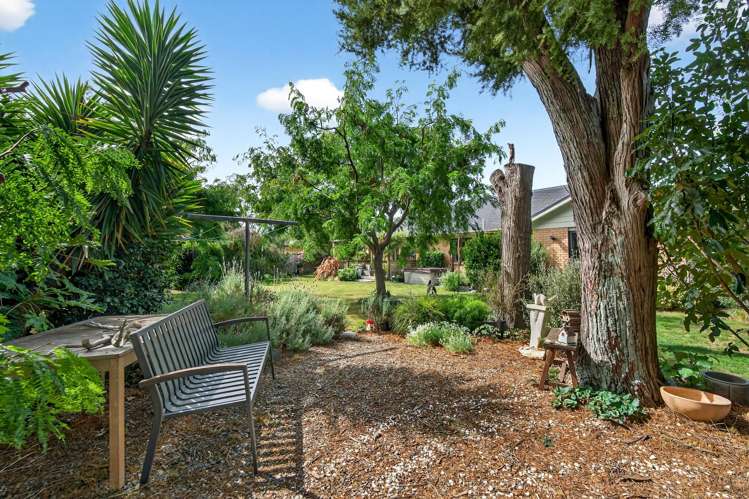 1a Daffodil Grove Carterton_18