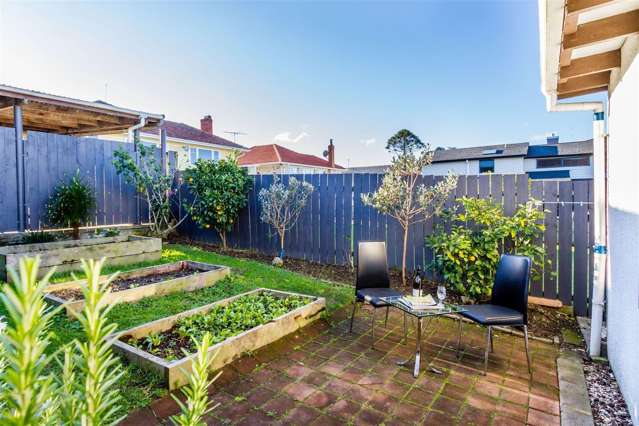 3/6 Willcott Street Mount Albert_2