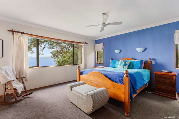 1684 East Coast Road Whakatiwai_12