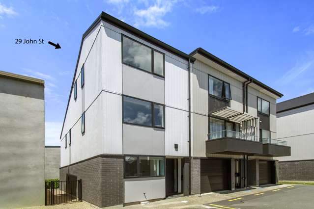 Sun-Filled Townhouse with Easy-care Living