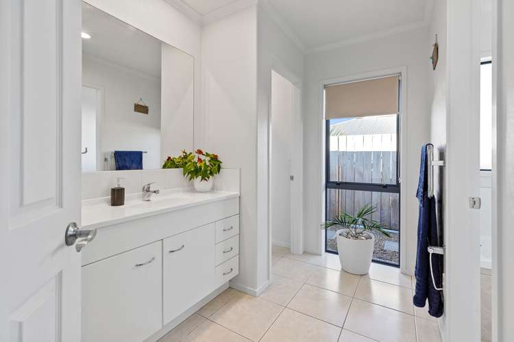 27 Sarah Place Papamoa_11