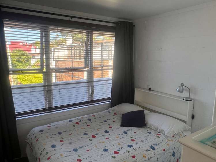 3/30 Curran Street Herne Bay_3