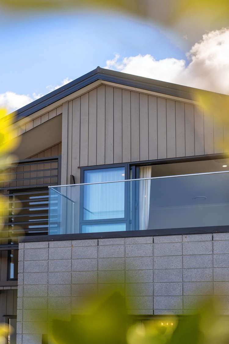 5 Headsail Drive Long Bay_27