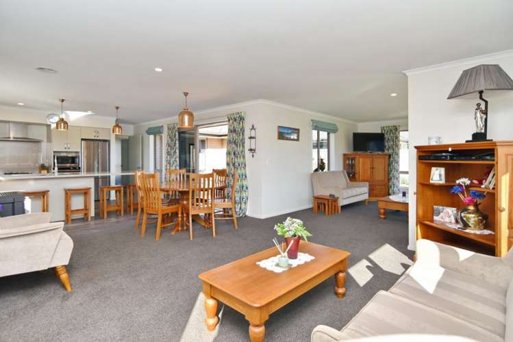 12d Watkins Drive Rangiora_1