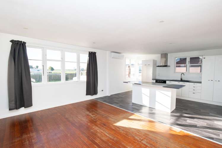 685 State Highway 25 Waitakaruru_6