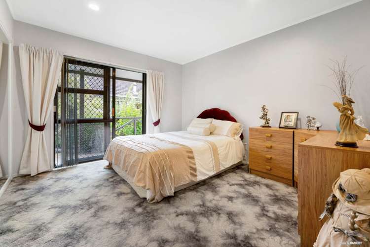 11 Sunningdale Street Wattle Downs_10